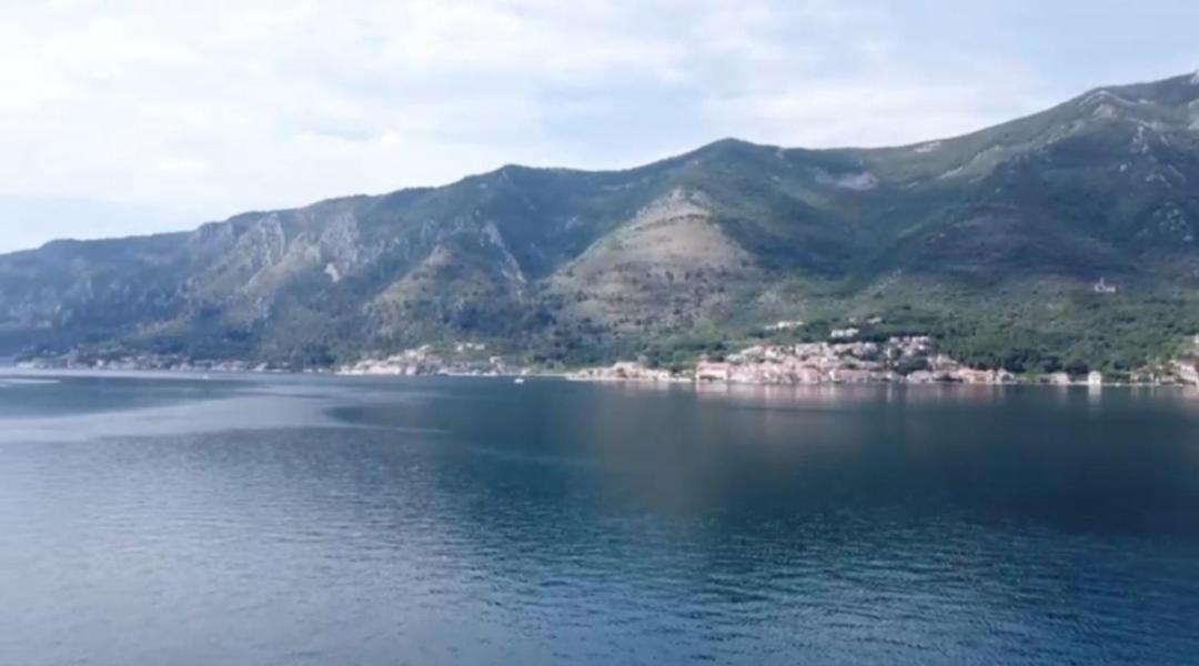 Lovely Apartment Jovan 3,With A View Of The Bay And Free Wi-Fi Kotor Exterior foto